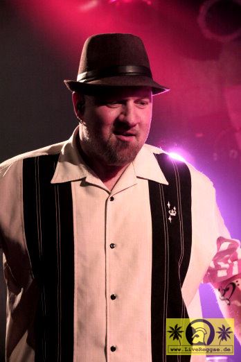 Dr. Ring Ding (D) and Ska Vaganza - Klubhaus der Jugend, Saalfeld 15. Maerz 2013 (18).JPG